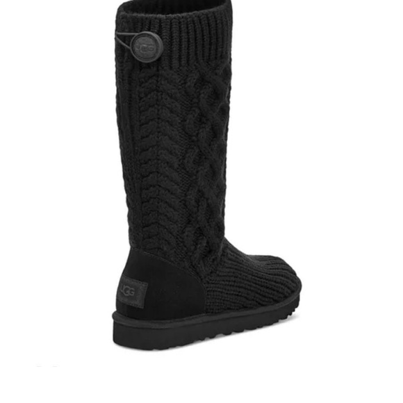NWT UGG Cable Boot - Picture 3 of 14